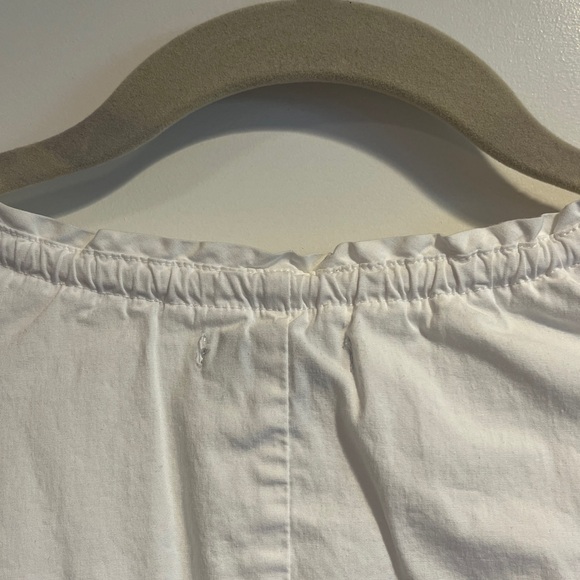 GAP Ruffled V-Neck Blouse - Picture 4 of 5